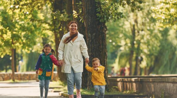 Ești un părinte „elefant”? Experții dezvăluie șapte semne care definesc acest stil de parenting 