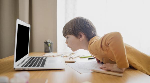 Cyberbullying-ul: Cum ne protejăm copiii de hărțuirea online