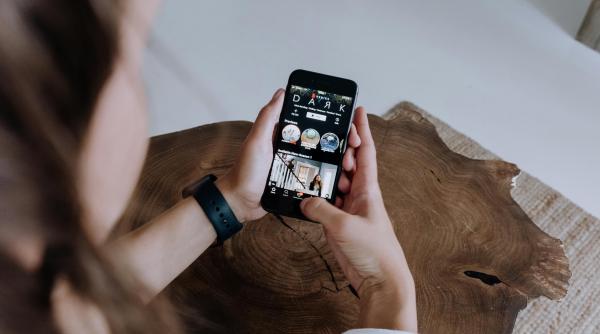 Fraze folosite mult prea des în social media care ar trebui să nu mai fie spuse