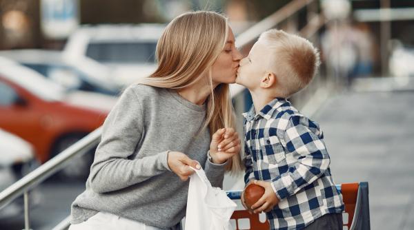 Cea mai mare lecție pentru părinți oferită de un celebru psiholog: ”Nimeni nu iubește cu adevărat pe nimeni”