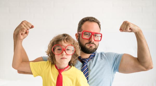 Ce au în comun leadershipul și parentingul? Expert: Atât liderii și părinții de succes fac exact același lucru