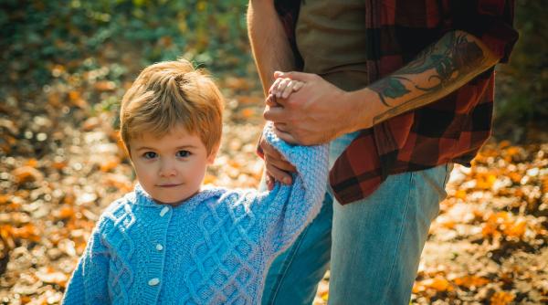 Stilurile parentale care îi fac pe copii perfecționiști. Psihoterapeut: „Mulți oameni îl confundă cu dorința de a excela. În realitate, e exact opusul!”