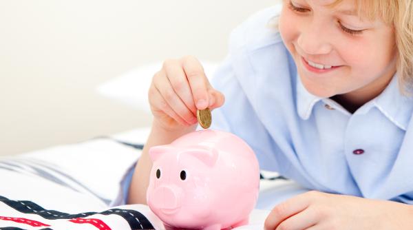 Cresc alocaţiile de stat pentru copii de la 1 ianuarie 2025