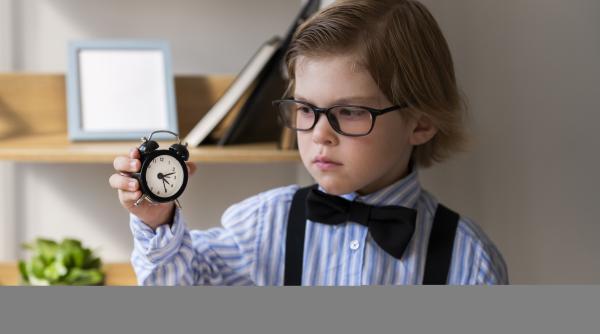 Cum să îi explici unui copil noțiunea de timp