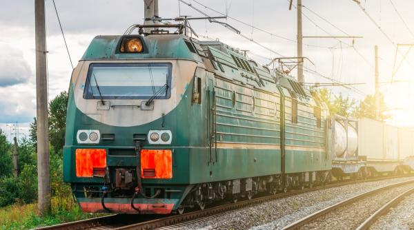 OFICIAL: Studenții nu mai pot cumpăra bilete online cu reducere la tren 