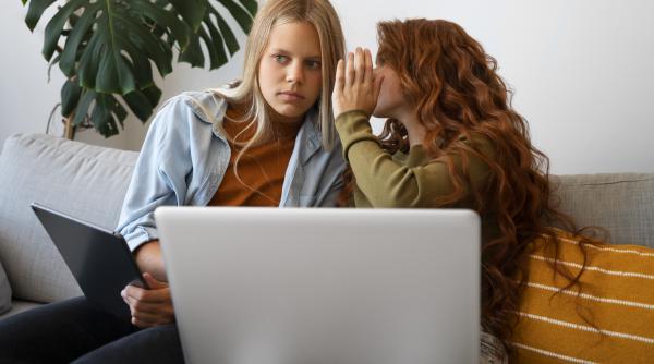  Copii care încearcă să își manipuleze părinții: Cum să reacționezi corect 