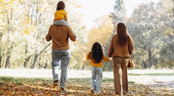 Întrebările pe care trebuie să ți le pui pentru a afla dacă îți cunoști cu adevărat copilul, conform unui psiholog american