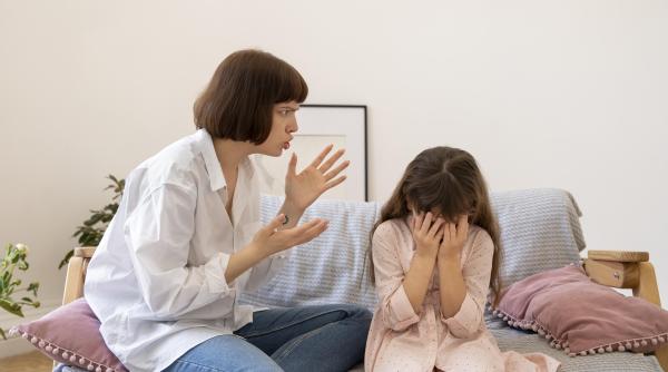 Psihologul Corina Gorean sugerează 10 fraze pe care să nu le spui niciodată copiilor tăi