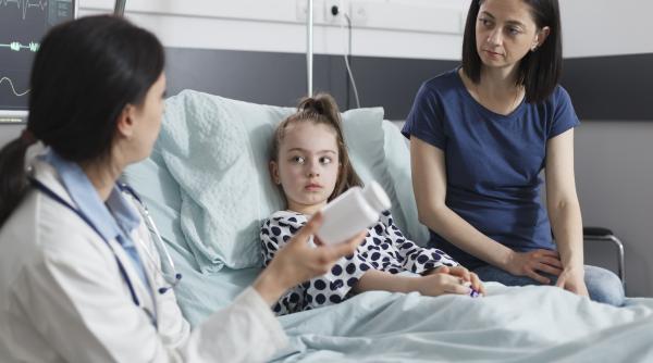 Tot ce trebuie să știi despre virusul HMPV! Vârstnicii și copiii mici sunt mai predispuși la forme severe de boală