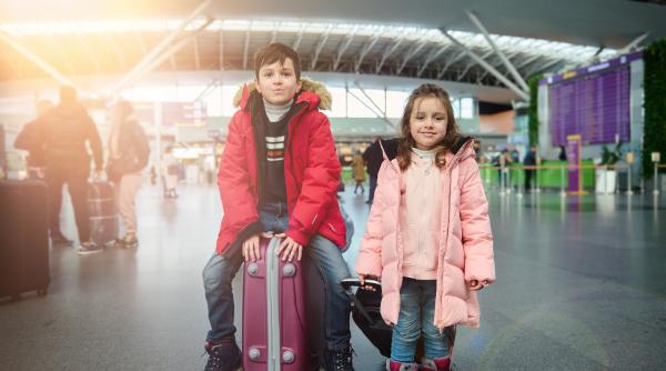 România în Schengen: Ce documente sunt necesare pentru ca minorii să poată călători în Europa? Reguli importante pentru părinți!