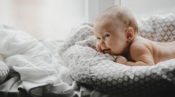 ACESTA este secretul pentru a afla dacă un nume pentru bebeluș este la modă