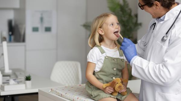 Este recomandat să le scoți amigdalele copiilor?