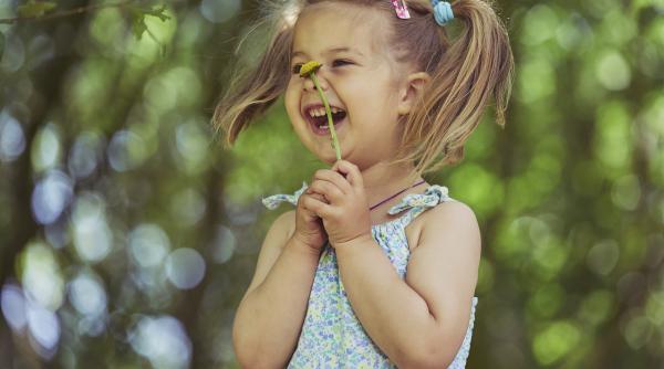 5 lucruri pe care copiii noștri le pot face în fiecare zi pentru a le spori dezvoltarea intelectuală