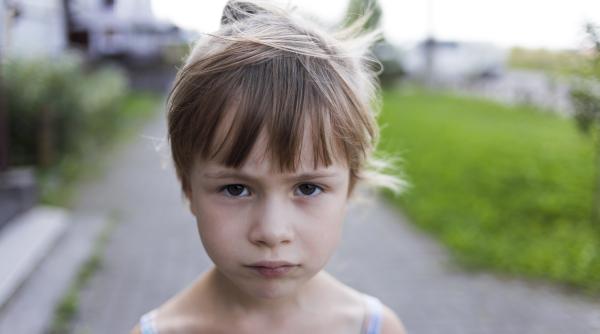 Ești o mamă „ghettossori”? Noul trend de pe TikTok care sfidează educația cu blândețe și pune sub semnul întrebării noțiunea de parenting modern