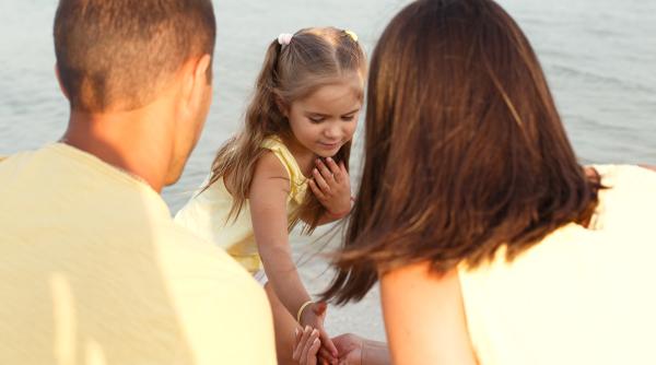 Cele mai dificile 3 decizii pe care le vei lua vreodată ca părinte, conform experților: „Alegerea greșită poate influența întreaga viață a micuțului tău”