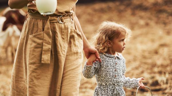 Părinții noștri au crescut generații întregi cu aceste tipare. Cercetători: „Erau considerate «lege» de către Boomers”. Ce spun acum specialiștii despre ele