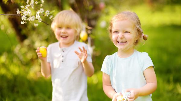 Psihologii au descoperit cele 5 lucruri pe care copiii le țin minte toată viața dacă au avut o copilărie fericită. Nu sunt jucăriile sau vacanțele scumpe!