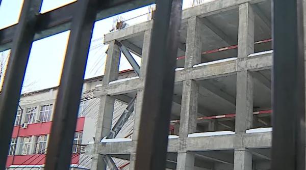 Școlile din România, în șantier: Cum banii europeni nu sunt folosiți corect, iar renovările și dotările rămân pe loc. Doar 10% dintre proiecte, finalizate