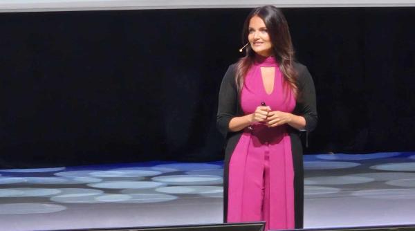 Dr. Shefali, despre cele 7 minciuni pe care ni le spune societatea și pe care ni le spunem noi înșine