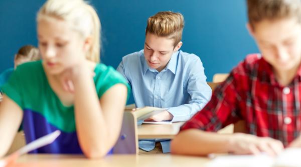 Începe simularea examenului de Bacalaureat 2025! Ministerul Educației a stabilit regulile pentru elevi 