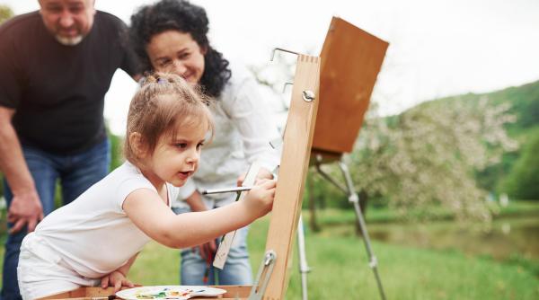 Prof. dr. Flavian Georgescu: „Mulți părinți nu fac această fină diferență între a forța și a susține”. Antrenorul de olimpici explică cum să descoperi adevăratul talent al copilului / VIDEO