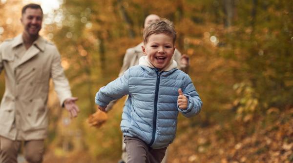 Copiii care ajung la Harvard, Stanford sau Princeton au părinți care fac aceste 4 lucruri încă de la o vârstă fragedă, potrivit unui expert