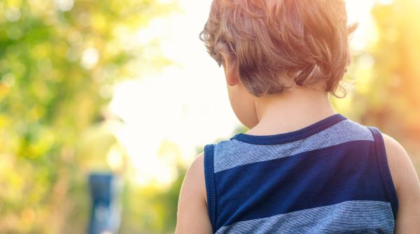 7 comportamente ale părinților care îi fac pe copii să se simtă neiubiți, conform psihologilor: „Greșeala nr. 5 este cea mai des întâlnită!”