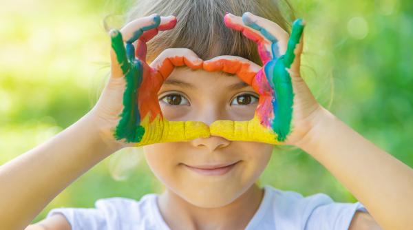 Autismul în lumea de azi: Importanța conștientizării și sprijinului pentru persoanele afectate