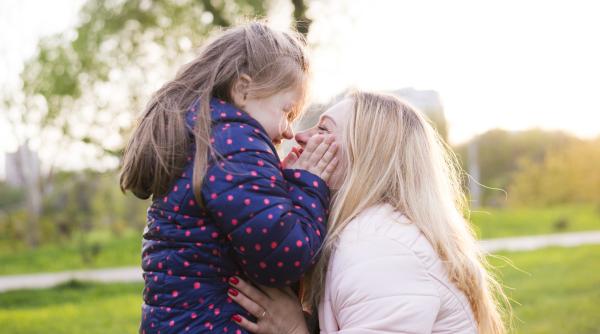 Cum influențează educația emoțională a copiilor dezvoltarea lor ca adulți