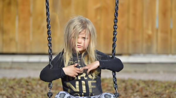 Cele șase motive pentru care copiii ne provoacă zilnic. Expert în creierul micuților: „NU este vina lor!”