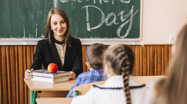 Ce și-ar dori cu adevărat profesorii să știe părinții: 15 adevăruri care pot schimba relația familie-școală