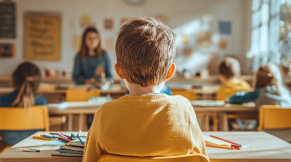 „M-am simțit ca o criminală”: Ce a pățit o mamă din Elveția pentru că și-a luat copiii cu o zi mai devreme în vacanță