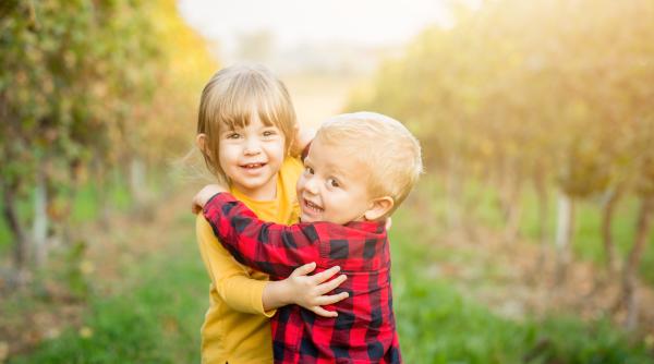 Dacă vrei un copil cu principii solide, care știe să facă diferența între bine și rău, învață-l aceste 5 lucruri: „Contribuie la dezvoltarea sa morală și etică!”