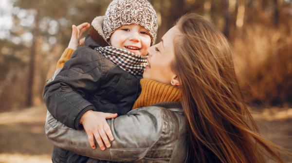 Acestea sunt afirmațiile pe care nu ar trebui să i le spui copilului tău NICIODATĂ