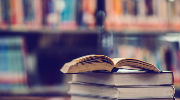 12 capodopere literare pe care trebuie să le citești măcar o dată în viață. Sunt considerate a fi „cele mai mari cărți scrise vreodată”