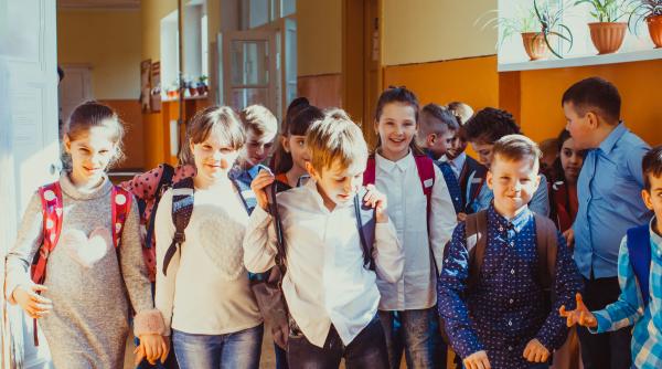 Alexei Acsinte, despre „mult cântatul dicton «educația adresată copilul»”. Ce înseamnă învățarea cu sens? „M-aș bucura ca primul lucru la care să se gândească cel care face educație să fie ăsta!”