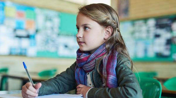 OCDE recomandă ca Evaluarea din clasa a VIII-a să fie extinsă cu notele din clasele a VII-a și a VIII-a, iar testele din clasele mici să nu mai fie atât de complicate