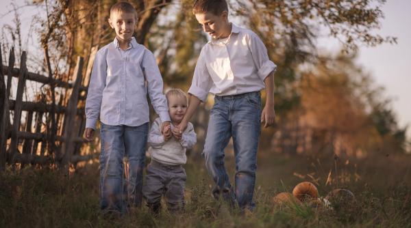 Lucrurile valoroase pe care părinții din clasa muncitoare le transmit copiilor lor. Expert: „Lecții pe care școlile de elită nu le vor putea preda niciodată!”