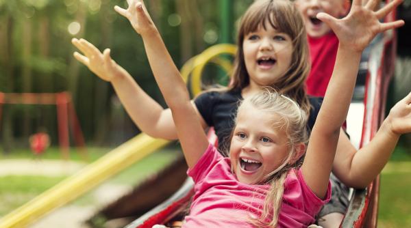 Obiceiuri simple care transformă copilăria într-o comoară de neuitat