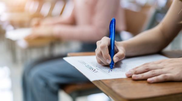 Încep probele scrise de la Evaluarea Națională 2025: Ce trebuie să știe elevii 