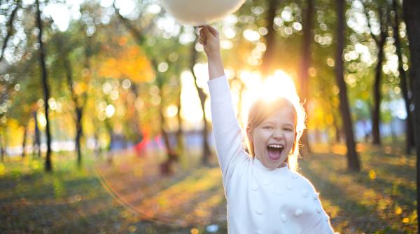 Copilul tău va fi mai înțelept din punct de vedere emoțional dacă faci unul dintre aceste 3 lucruri