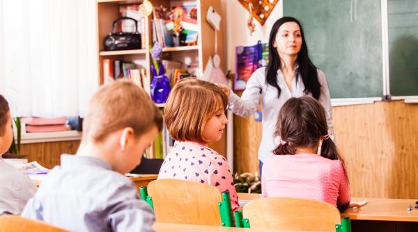 Ministrul Daniel David anunță reforma majoră care va schimba modul în care sunt notați elevii: „Trebuie să avem standarde de evaluare și de notare”