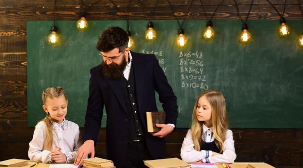 „Am antrenat copii care au fost admiși la Harvard, Stanford și Princeton”. „Cel mai bun sfat” pe care un profesor de elită îl dă părinților