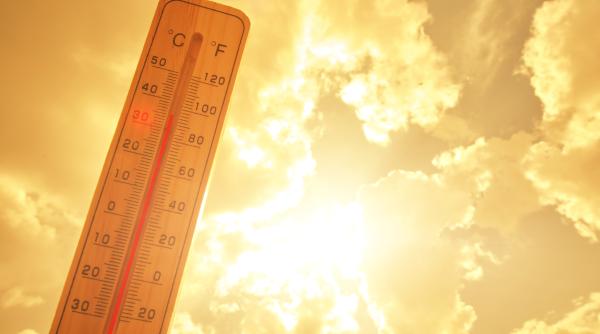 Cod roșu de caniculă în București: cum ne protejăm eficient de temperaturile extreme