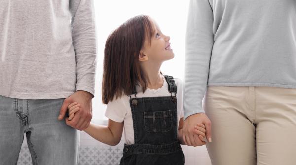 Șapte fraze pe care NU ar trebui să le spui cuiva care a decis să adopte un copil