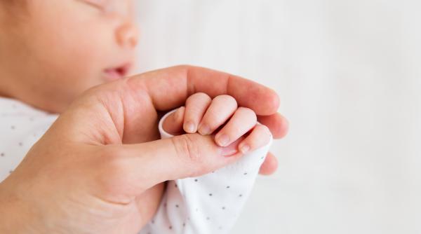 Ce spune știința despre mirosul unic al bebelușilor