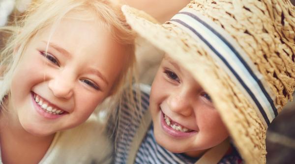 Aceste mici ritualuri îl ajută pe copilul tău să aibă o structură de lucru în timpul vacanței de vară, potrivit unui psiholog