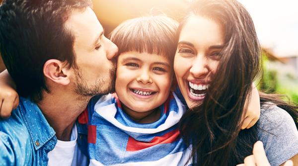 Părinții care își cresc copiii cu ușurință nu fac niciodată compromisuri în privința acestor 3 aspecte! Un psiholog de top explică ce trebuie să iei în considerare pentru succes și fericire