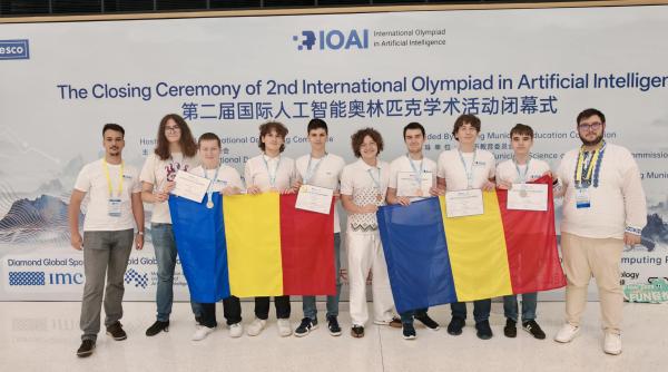 Opt medalii pentru echipele României prezente la Olimpiada Internațională de Inteligență Artificială 2025! 