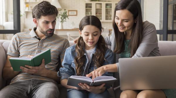 Parentingul blând sau cel tradițional. Care este cea mai eficientă metodă